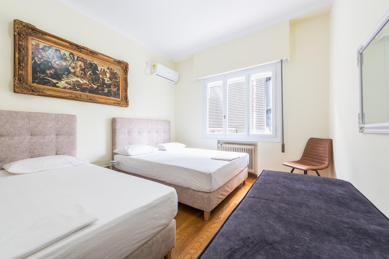 Victoria Queens Palace Apartments Atene Esterno foto